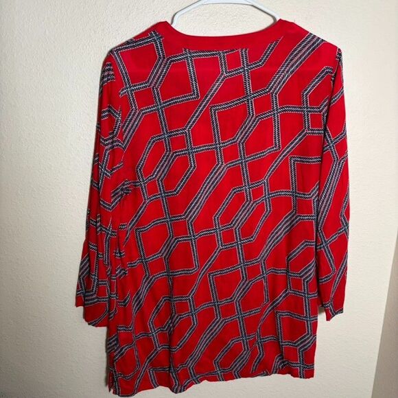 Charter Club Blouse Women's Medium Red V-Neck 3/4 Sleeve Career Shirt Top - Picture 4 of 8